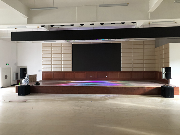 【摩登7案例】宜良草甸云龙小学报告厅JSL品牌的K6/K7工程